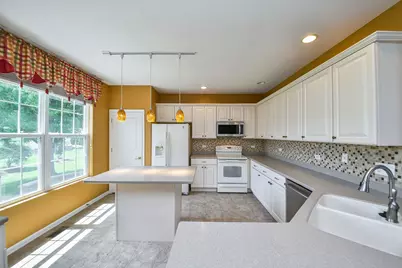 11665 Windsor Drive, Huntley, IL 60142 - Photo 10