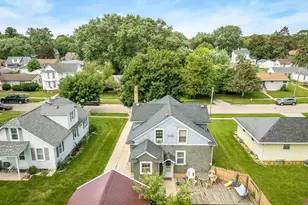1247 W Logan St, Freeport, IL 61032 - Photo 32