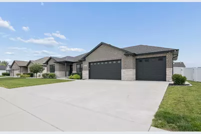 2254 Trappers Lane, Bourbonnais, IL 60914 - Photo 2