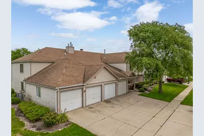 7050 Newport Drive #101, Woodridge, IL 60517 - Photo 32