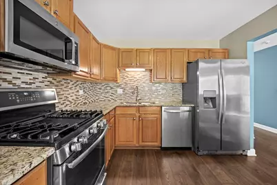 7050 Newport Drive #101, Woodridge, IL 60517 - Photo 14