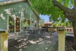 11S514 Webster Ln, Naperville, IL 60564 - Photo 38