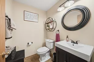 1249 W Parliament St, Crete, IL 60417 - Photo 26
