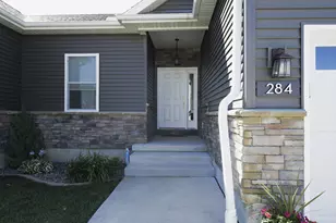 284 Sunset Blvd, Oglesby, IL 61348 - Photo 2