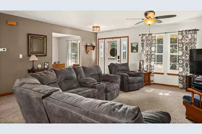 103 Evergreen Drive, Kirkland, IL 60146 - Photo 8