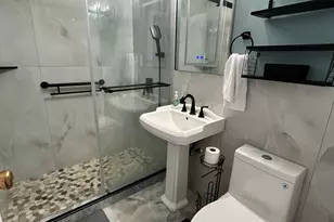 5757 N Sheridan Rd, Chicago, IL 60640 - Photo 14