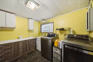 2455 Belleview Ave, Westchester, IL 60154 - Photo 22