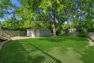 2455 Belleview Ave, Westchester, IL 60154 - Photo 28