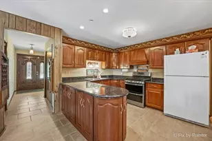 8535 Harvest Ln, Darien, IL 60561 - Photo 12