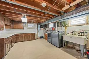 8535 Harvest Ln, Darien, IL 60561 - Photo 24