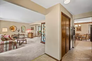 8535 Harvest Ln, Darien, IL 60561 - Photo 4