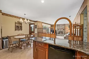 8535 Harvest Ln, Darien, IL 60561 - Photo 10