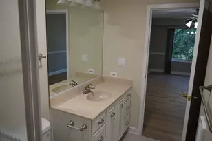 1405 E Central Rd, Arlington Heights, IL 60005 - Photo 22