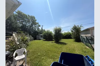 2631 Kennedy Drive, North Chicago, IL 60064 - Photo 2