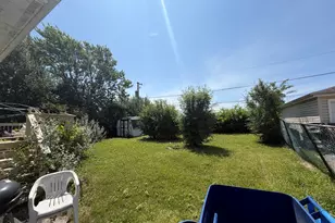 2631 Kennedy Dr, North Chicago, IL 60064 - Photo 2