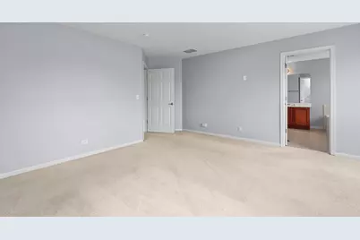 239 Pawtucket Avenue, Elgin, IL 60124 - Photo 32