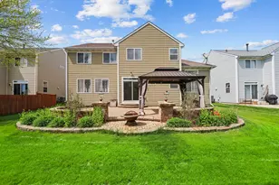 239 Pawtucket Ave, Elgin, IL 60124 - Photo 38