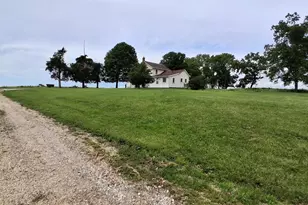 21980 N 800th Ave, Kewanee, IL 61443 - Photo 2