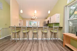 1333 Regency Ln, Lake Villa, IL 60046 - Photo 10