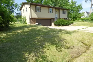 528 W Pheasant Ct, Round Lake Beach, IL 60073 - Photo 18