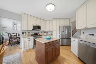 25013 Sandra Ln, Plainfield, IL 60544 - Photo 4
