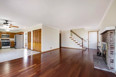 1008 Churchill Drive, Naperville, IL 60563 - Photo 10