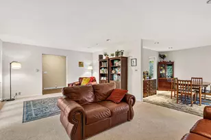 3 Regent Ct, Champaign, IL 61820 - Photo 16