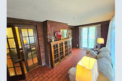 186 N Du Bois Avenue, Elgin, IL 60123 - Photo 8