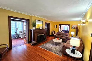 186 N Du Bois Ave, Elgin, IL 60123 - Photo 4