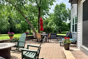 14335 Spring Meadow Ct, Libertyville, IL 60048 - Photo 8
