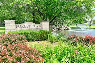 14335 Spring Meadow Ct, Libertyville, IL 60048 - Photo 2