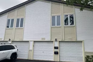 732 Inverrary Ln, Deerfield, IL 60015 - Photo 2