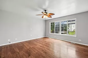 561 Ivory Ln, Bartlett, IL 60103 - Photo 14
