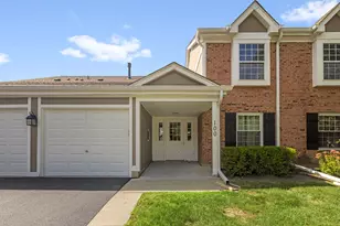 100 Superior Ct, Schaumburg, IL 60193 - Photo 1