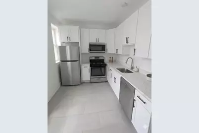 1945 W Augusta Avenue #3W, Chicago, IL 60622 - Photo 2