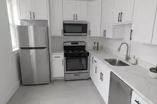 1945 W Augusta Ave, Chicago, IL 60622 - Photo 2