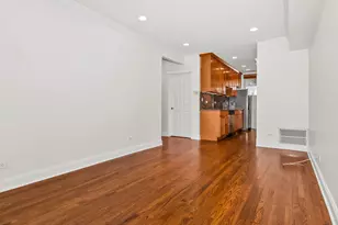 3652 W Belle Plaine Ave, Chicago, IL 60618 - Photo 6