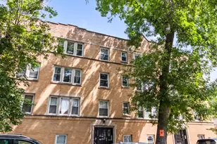 3652 W Belle Plaine Ave, Chicago, IL 60618 - Photo 1