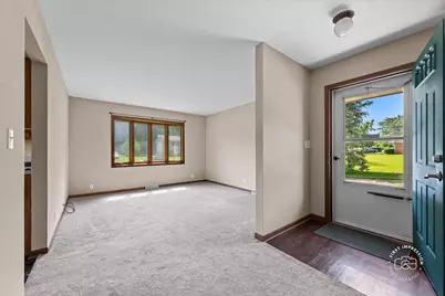 1201 Johnston Drive, Aurora, IL 60506 - Photo 4