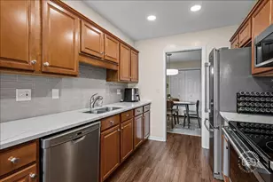 1730 W Galena Blvd, Aurora, IL 60506 - Photo 18