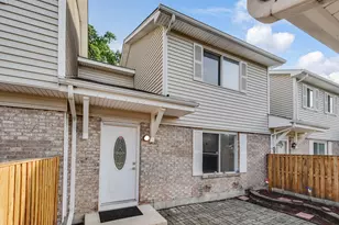 18 Wood Sorrel Pl, Woodridge, IL 60517 - Photo 1