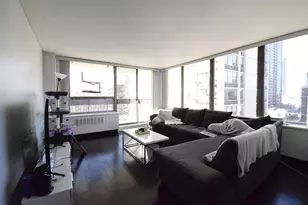 1455 N Sandburg Terrace, Chicago, IL 60610 - Photo 2