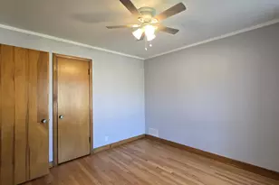 4855 S Tripp Ave, Chicago, IL 60632 - Photo 12