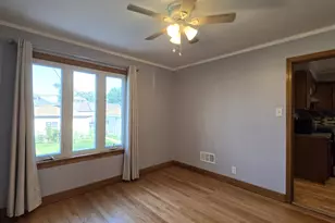 4855 S Tripp Ave, Chicago, IL 60632 - Photo 10
