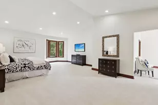 2430 Dorina Dr, Northfield, IL 60093 - Photo 14