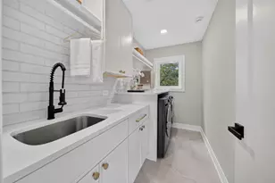 5604 S 7th Ave, Countryside, IL 60525 - Photo 18