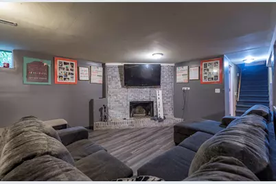 2408 Elim Avenue, Zion, IL 60099 - Photo 24