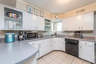2408 Elim Ave, Zion, IL 60099 - Photo 12