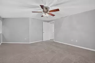 881 Heatherbrook Ct, Wheaton, IL 60189 - Photo 18