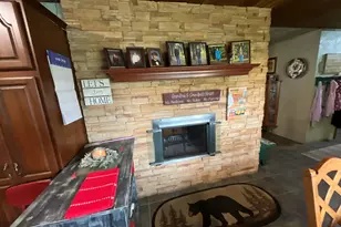 303 S Merritt St, Odin, IL 62870 - Photo 2